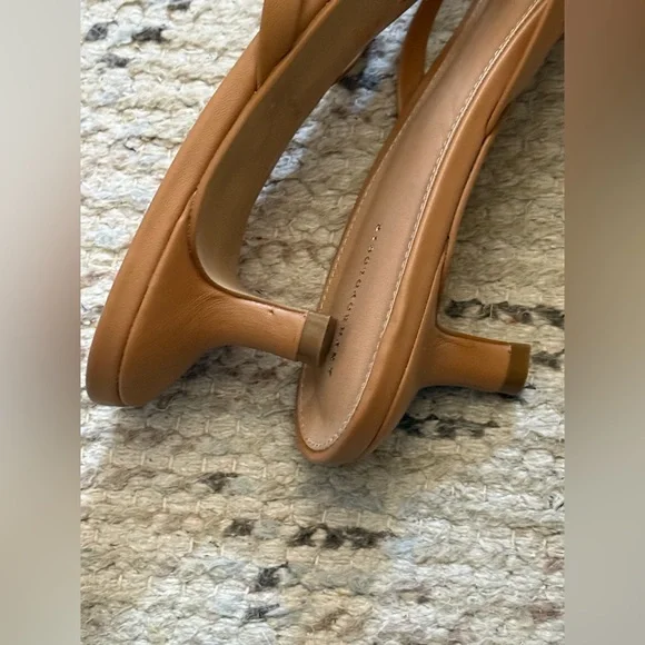 Anthropologie thong kitten heels - Picture 3 of 5